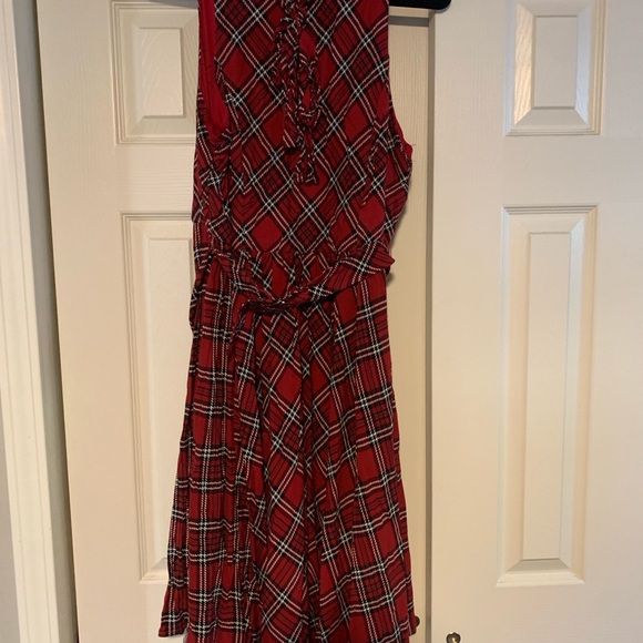Retro Chic Plaid Mock Neck Dress - Picture 4 of 7